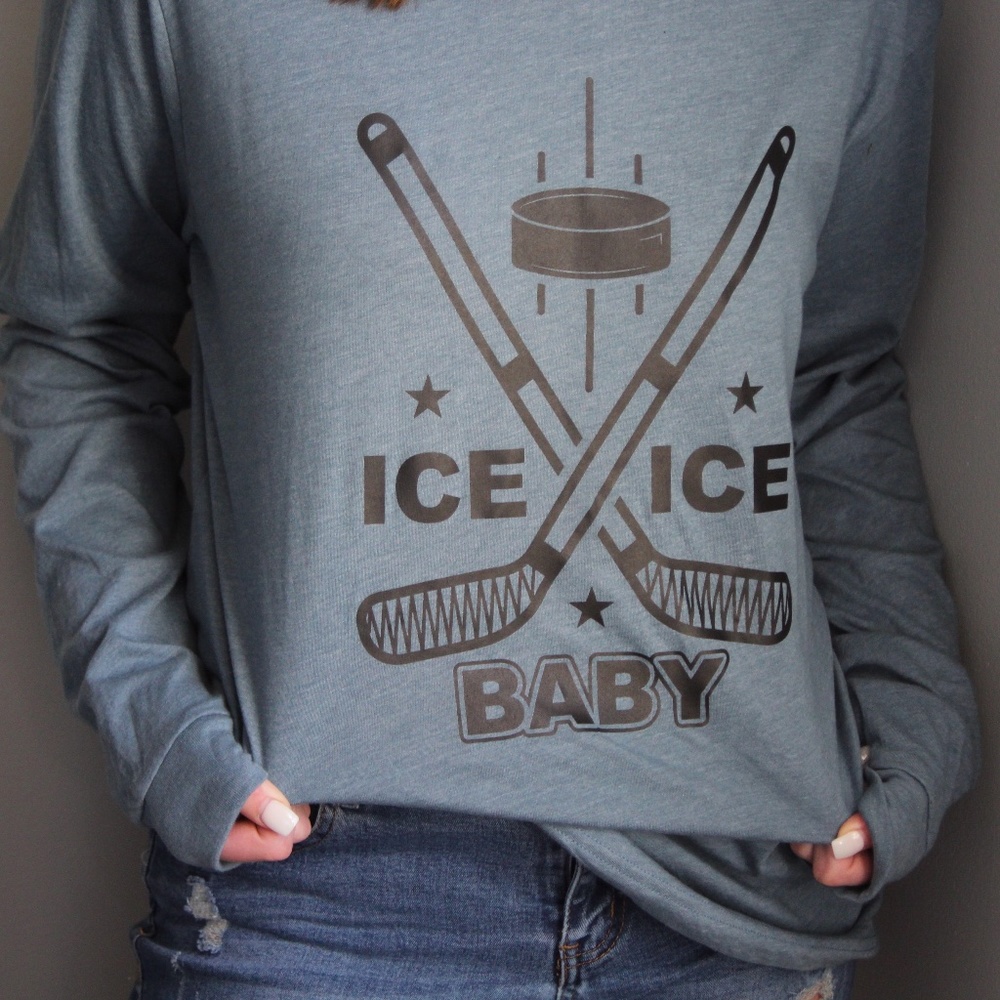 Women's long-sleeve t-shirt